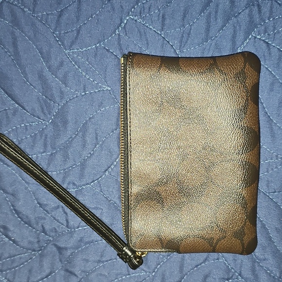 Coach New Corner Zip Black and Brown Wristlet